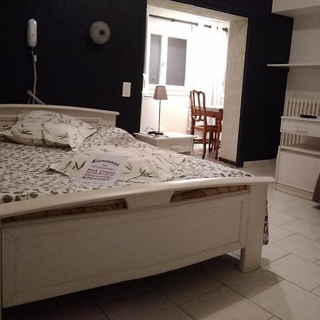 קוסאד Hotel Residence Larroque מראה חיצוני תמונה